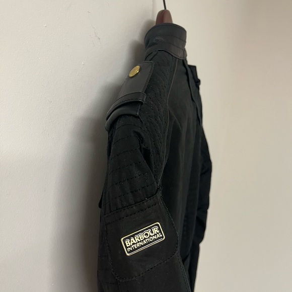 Authentic Barbour Belted Waxed Jacket - Black - Leather Trim Sz US 8 UK 12 - Picture 14 of 14